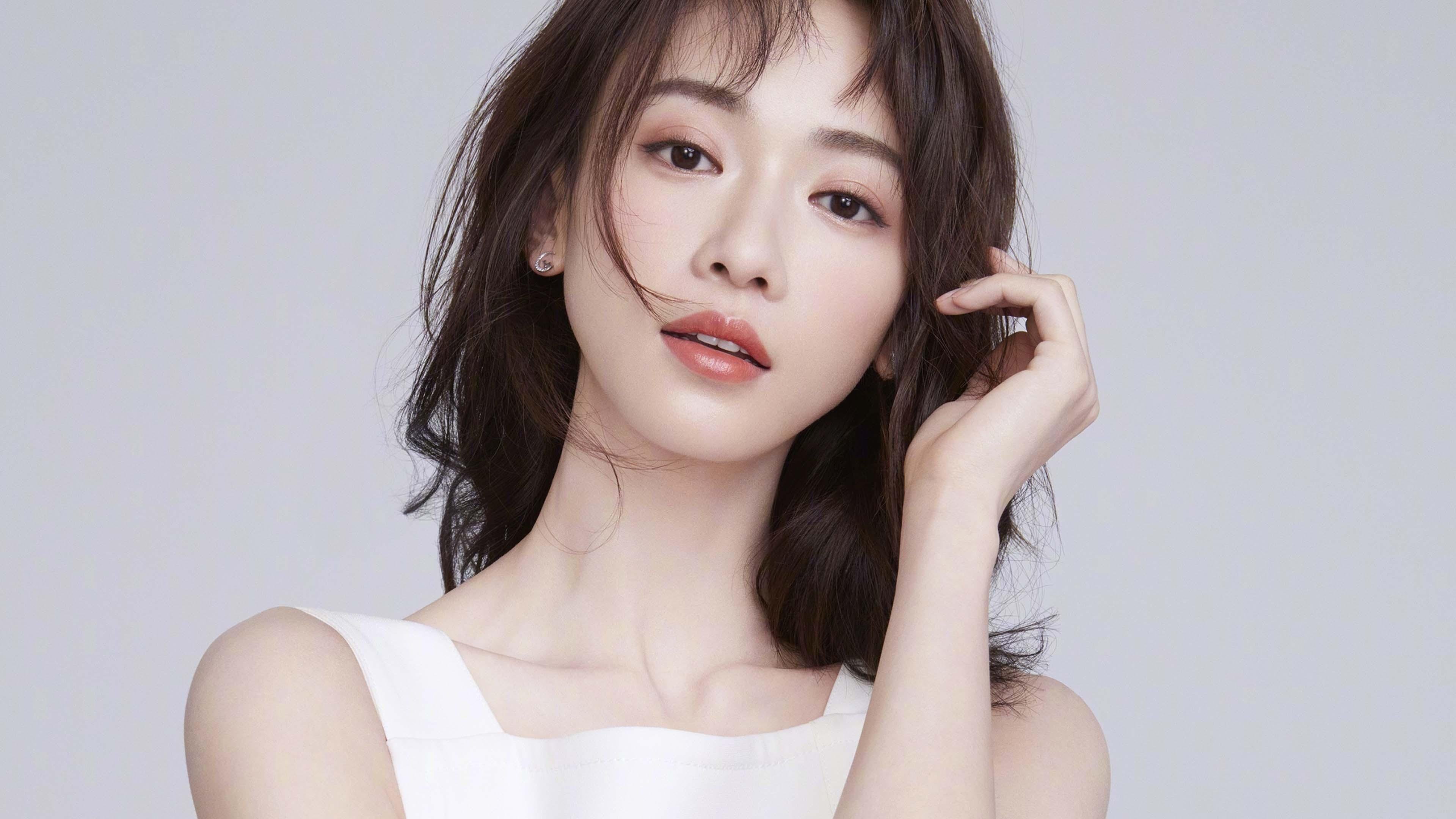 FB体育网站-卫冕冠军遭遇困境，如何突破对手防线？，卫冕冠军是怎么回事