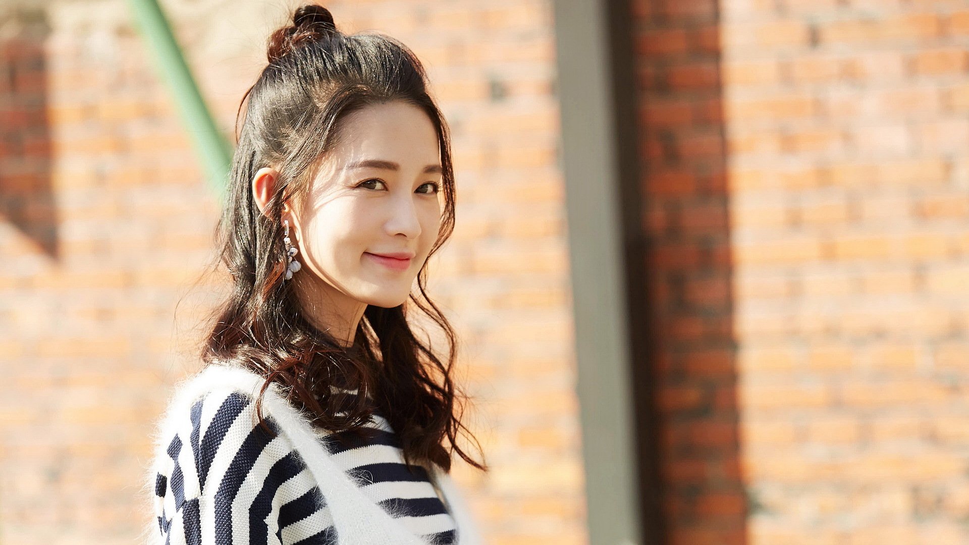 FB体育网站-意甲劲旅开启国家德比赛事,紧张氛围升温,意甲联赛中的国家德比指的是