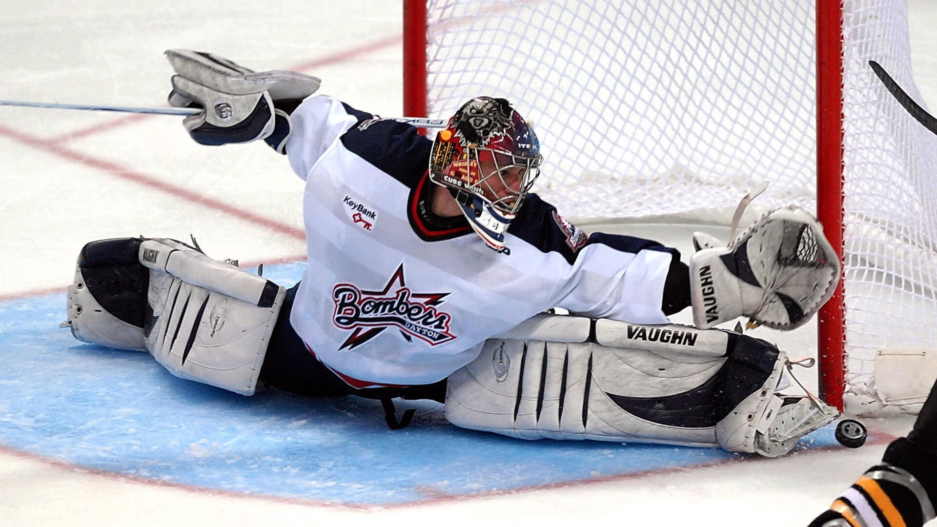 FB体育-联盟新形象：球迷、自媒体与传统媒体的联动，网络球迷联盟